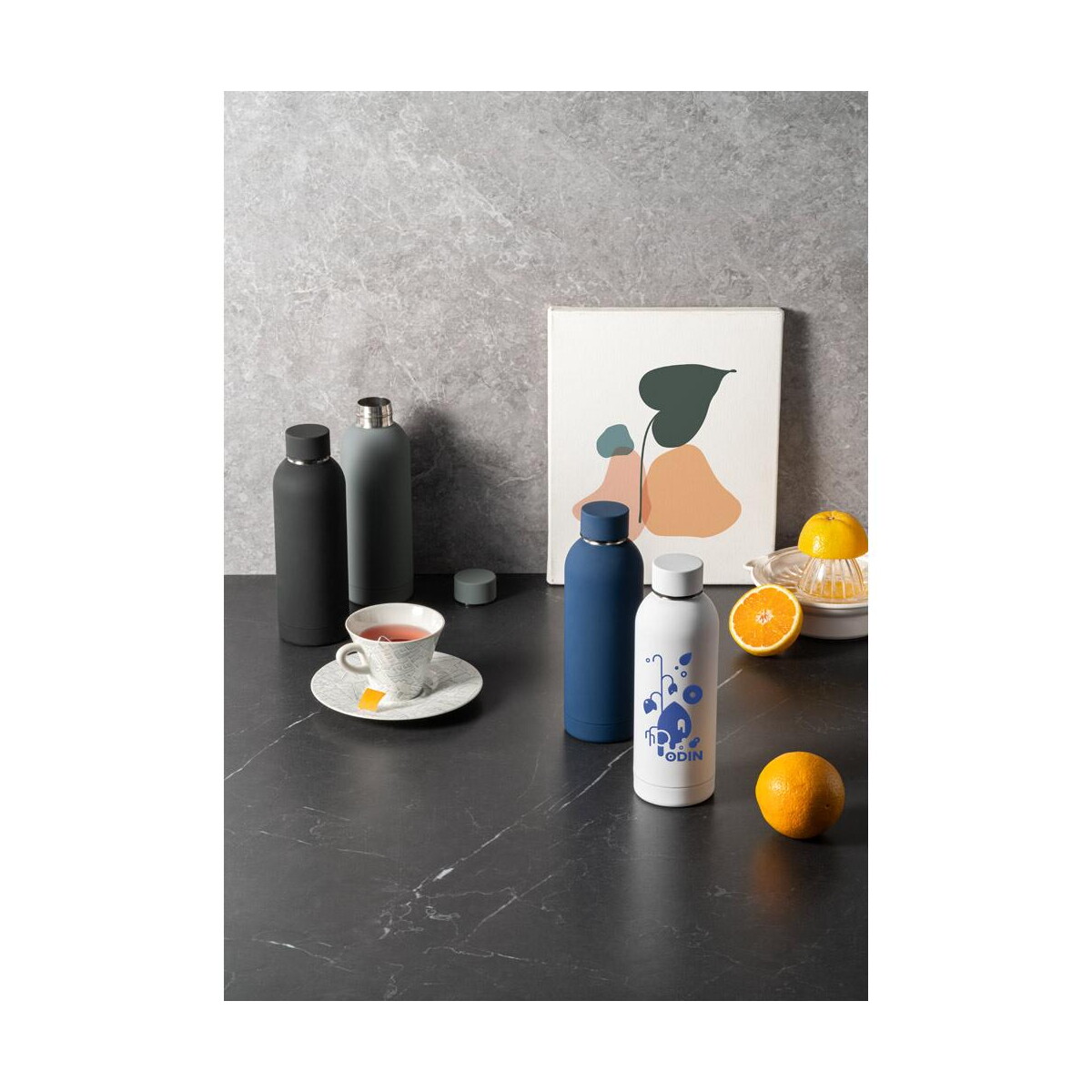 Butelki z logo – odin. butelka ze stali nierdzewnej 550 ml 94603_amb ODIN. Butelka ze stali nierdzewnej 550 mL 94603_amb