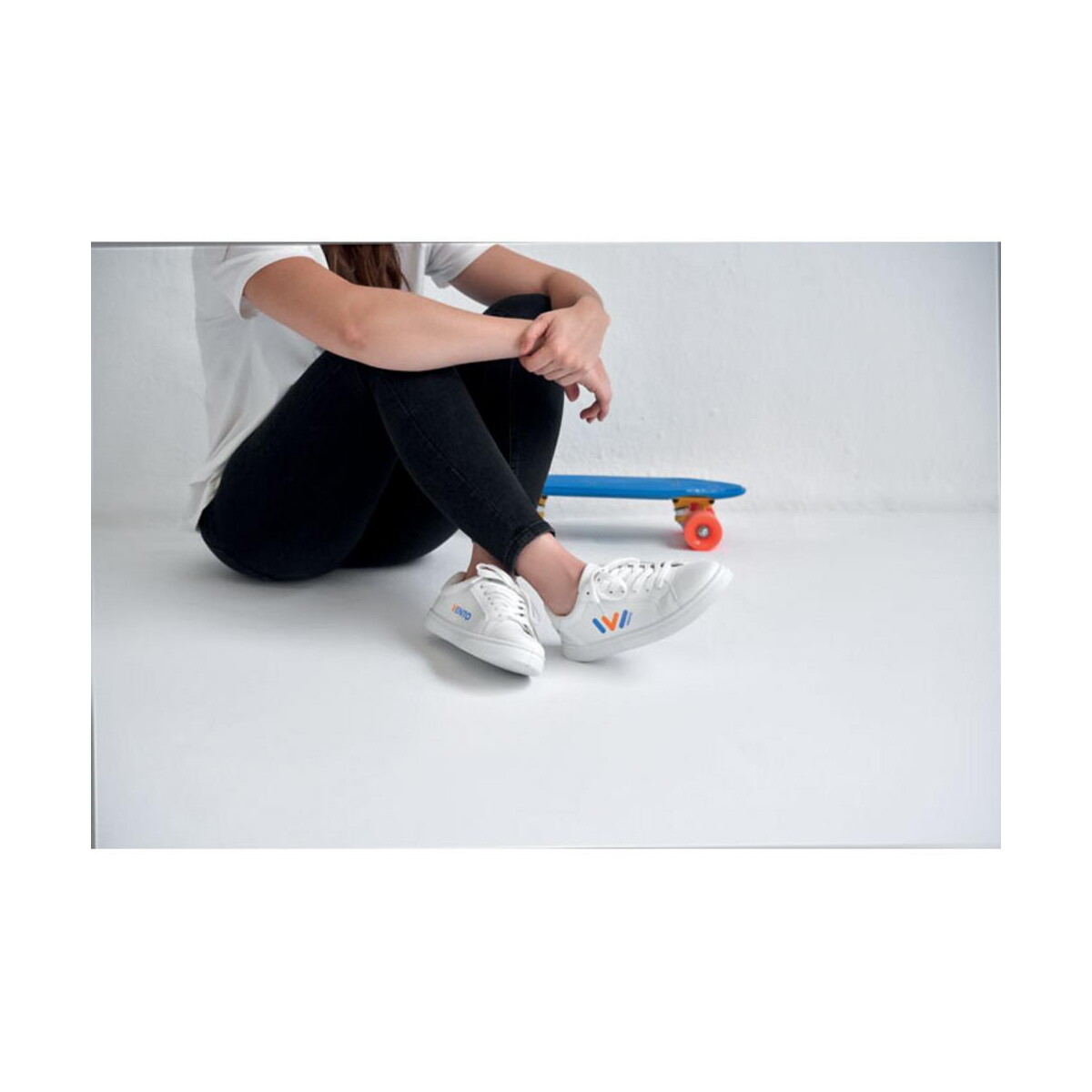 Buty z logo – trampki z pu 37 blancos mo2037-06-ambiant Trampki z PU 37 BLANCOS mo2037-06-ambiant