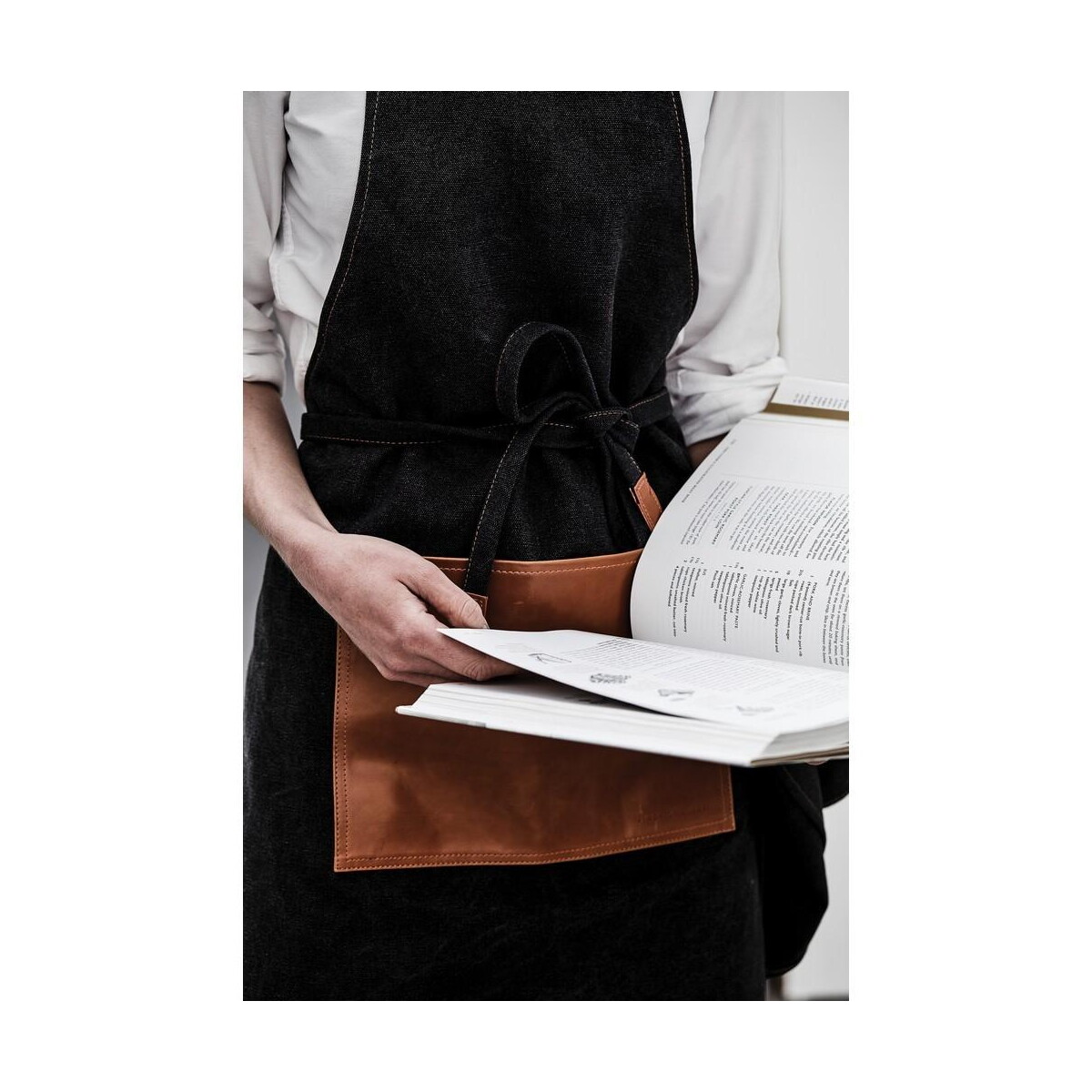 Fartuchy z logo – fartuch vinga asado VG017-03_2155__M_404 Fartuch VINGA Asado VG017-03_2155__M_404