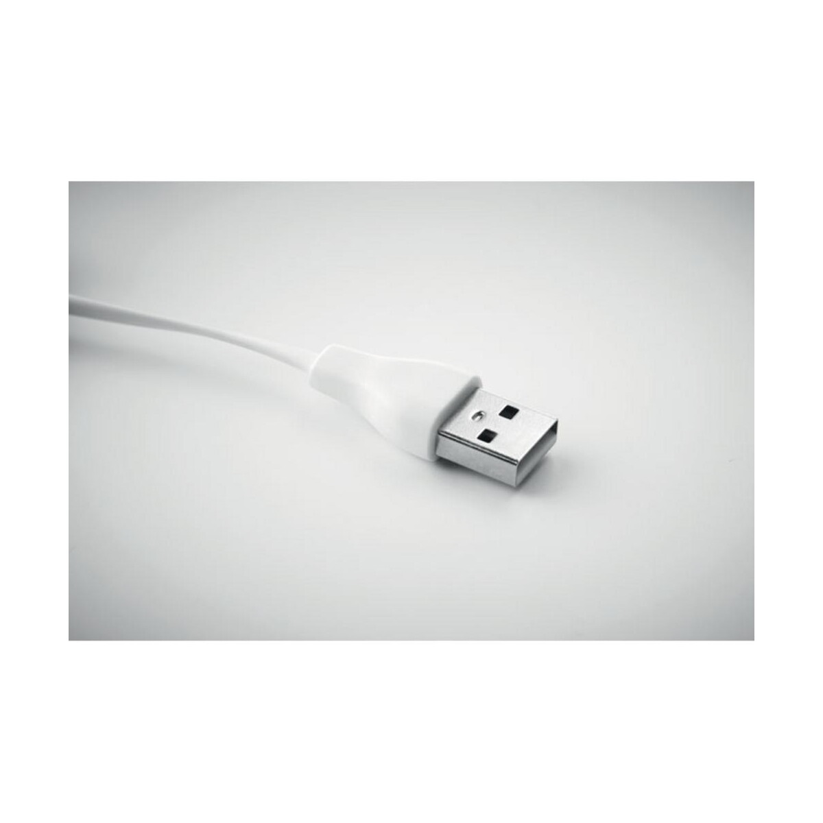 Kable usb z logo – bambusowy kabel 3 w 1 clauer mo9888-40-back Bambusowy kabel 3 w 1 CLAUER mo9888-40-back