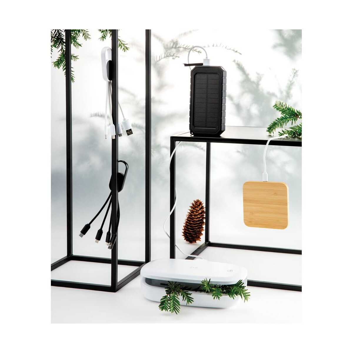 Kable usb z logo – kabel do ładowania 4 w 1 z karabińczykiem P302.073__M_401 Kabel do ładowania 4 w 1 z karabińczykiem P302.073__M_401