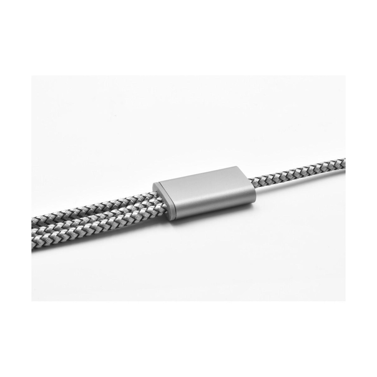 Kable usb z logo – kabel do ładowania i synchronizacji brandcharger trident 2+ VA557-15_IDE01 Kabel do ładowania i synchronizacji BrandCharger Trident 2+ VA557-15_IDE01