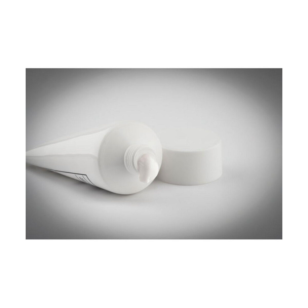 Kosmetyczki z logo – balsam do opalania w tubce suncare tube mo6115-06-top Balsam do opalania w tubce SUNCARE TUBE mo6115-06-top
