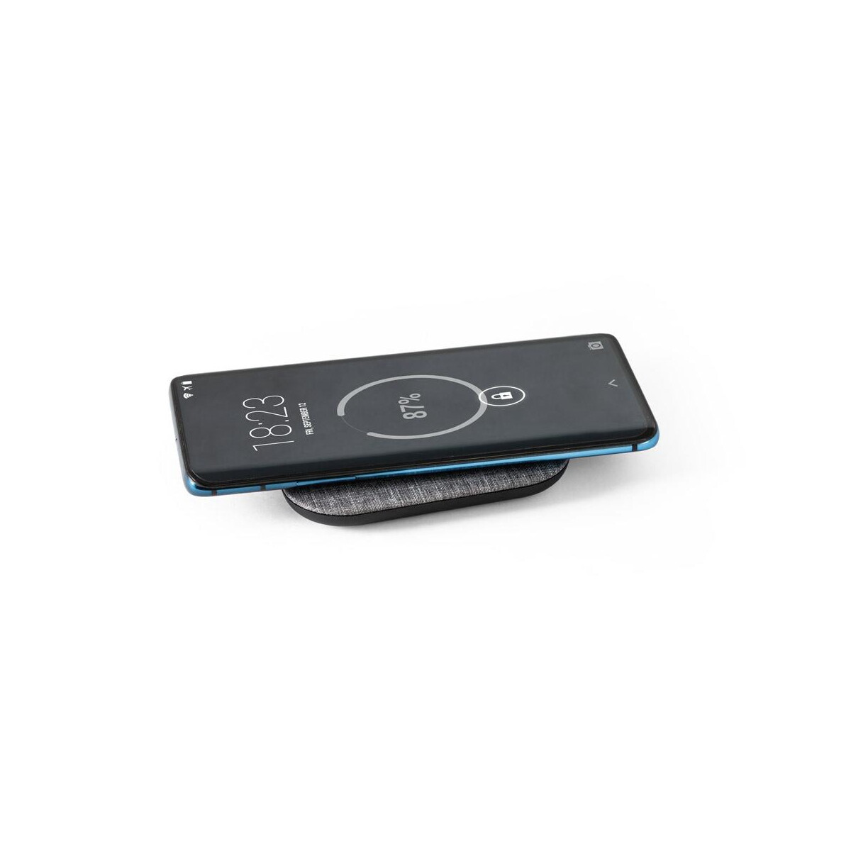 Ładowarki z logo – renewal charger. superszybka ładowarka bezprzewodowa 15 w wykonana w przetworzonego pet (100% rpet) 97093_113-e RENEWAL CHARGER. Superszybka ładowarka bezprzewodowa 15 W wykonana w przetworzonego PET (100% rPET) 97093_113-e