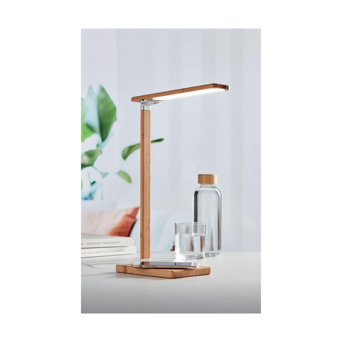 Lampki na biurko z logo – lampka biurkowa/ładowarka 10w neat light mo6346-40-ambiant Lampka biurkowa/ładowarka 10W NEAT LIGHT mo6346-40-ambiant