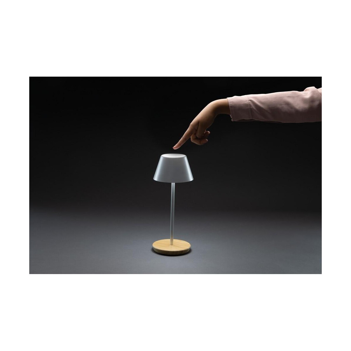 Lampki na biurko z logo – lampka na biurko pure glowe, plastik z recyklingu P513.283__M_403 Lampka na biurko Pure Glowe, plastik z recyklingu P513.283__M_403