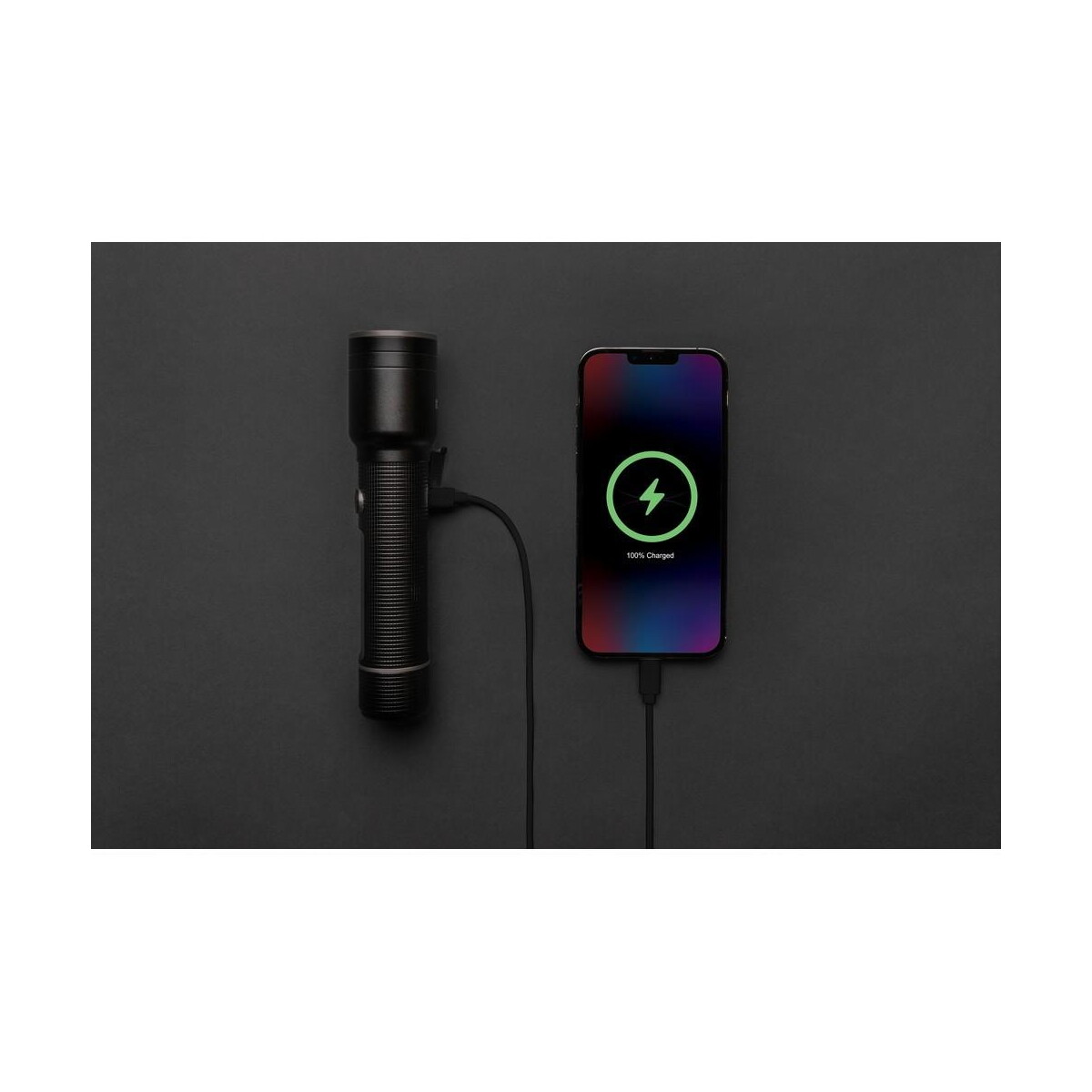 Latarki z logo – duża latarka gear x, ładowana przez usb, aluminium z recyklingu P513.931__B_5 Duża latarka Gear X, ładowana przez USB, aluminium z recyklingu P513.931__B_5