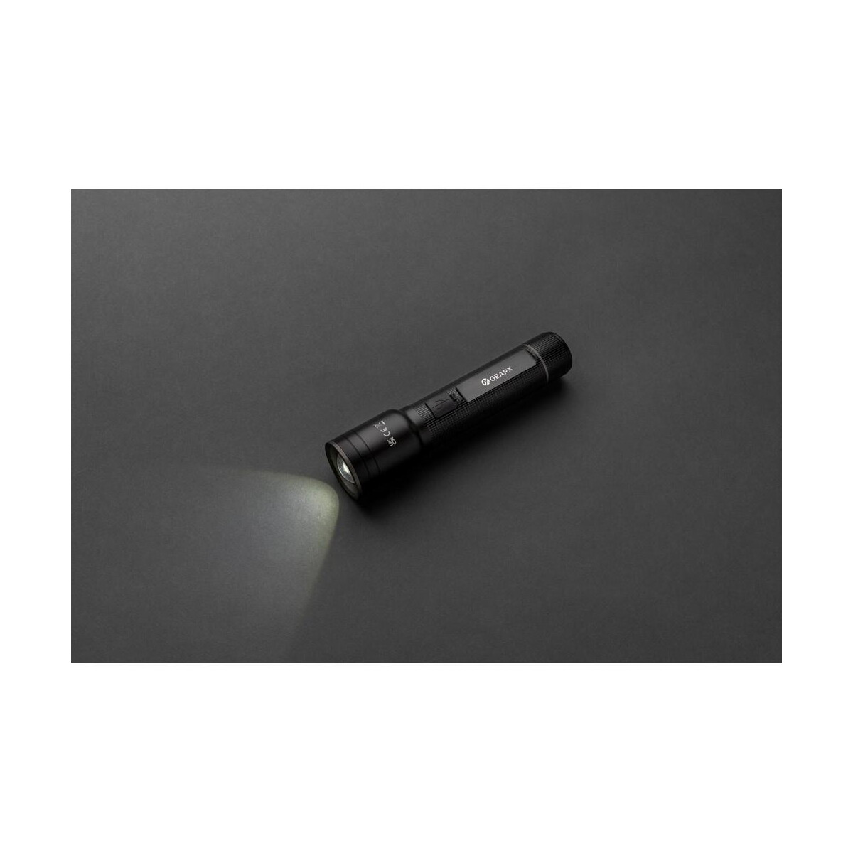 Latarki z logo – duża latarka gear x, ładowana przez usb, aluminium z recyklingu P513.931__B_6 Duża latarka Gear X, ładowana przez USB, aluminium z recyklingu P513.931__B_6