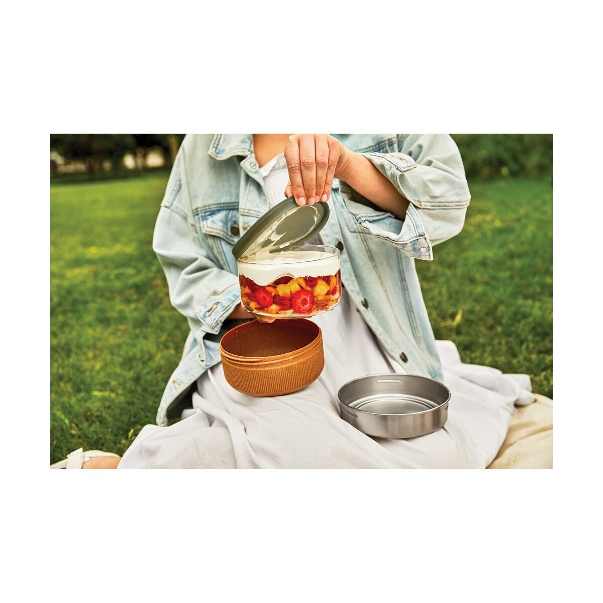 Lunchboxy z logo – lunchbox, pudełko śniadaniowe 750 ml black+blum P439.0409__M_400 Lunchbox, pudełko śniadaniowe 750 ml Black+Blum P439.0409__M_400