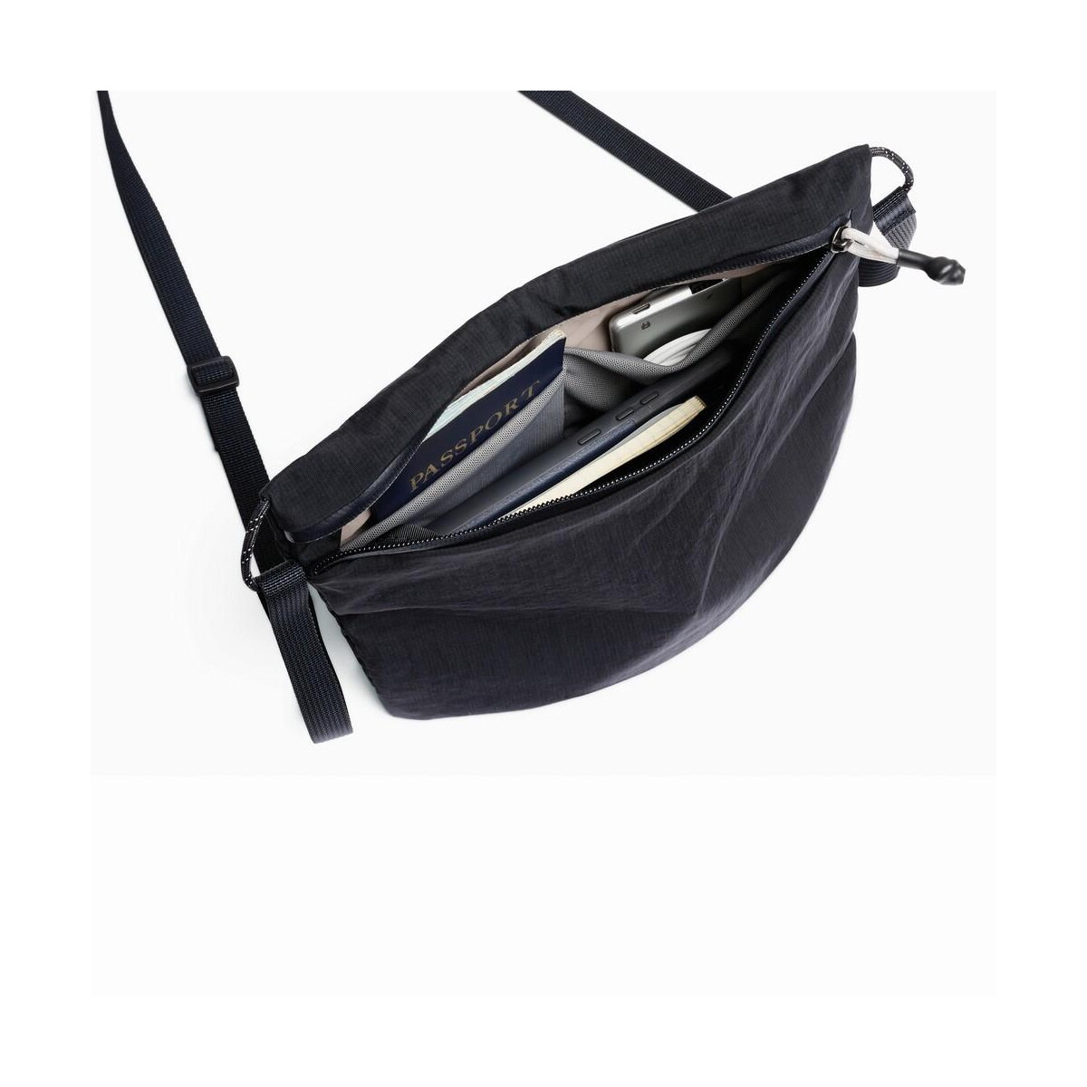 Nerki z logo – saszetka zapinana w pasie, nerka bellroy P763.3801__B_3 Saszetka zapinana w pasie, nerka Bellroy P763.3801__B_3