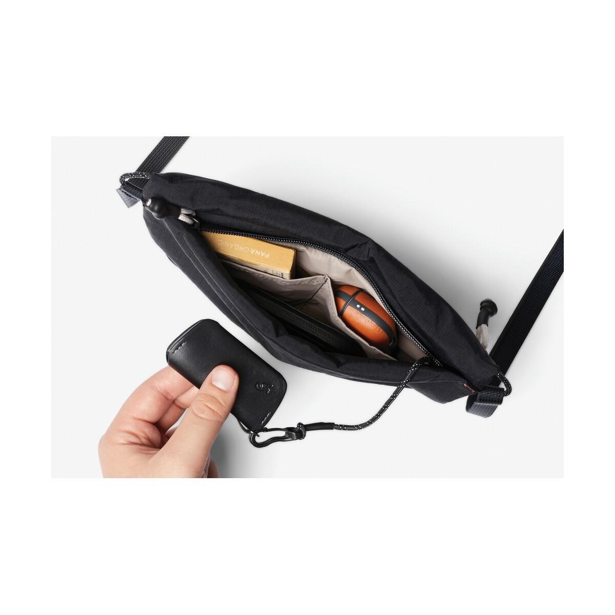 Nerki z logo – saszetka zapinana w pasie, nerka bellroy P763.3801__B_5 Saszetka zapinana w pasie, nerka Bellroy P763.3801__B_5