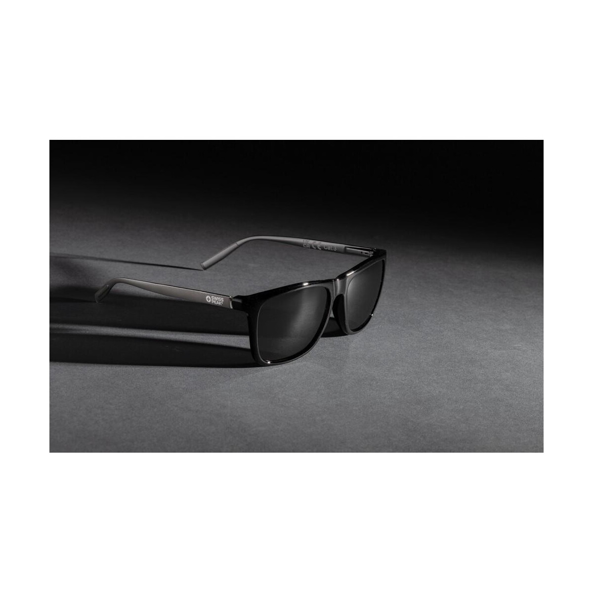 Okulary z logo – okulary przeciwsłoneczne z polaryzacją swiss peak P453.981__M_401 Okulary przeciwsłoneczne z polaryzacją Swiss Peak P453.981__M_401