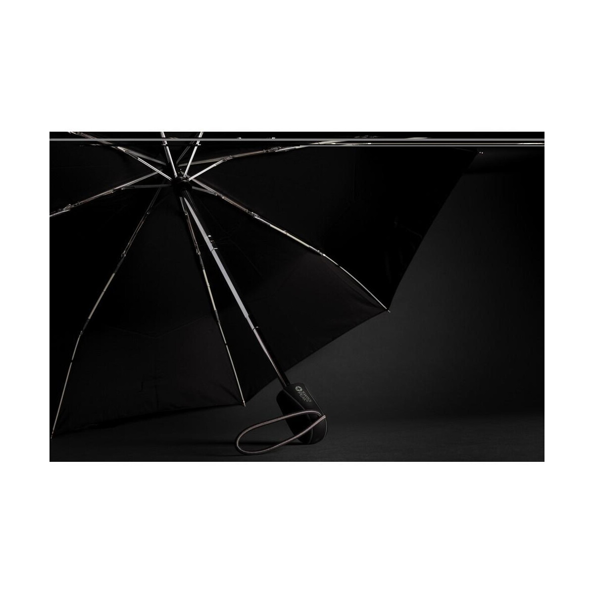 Parasole sztormowe z logo – parasol automatyczny 21″ swiss peak traveller aware™ P850.481__M_400 Parasol automatyczny 21