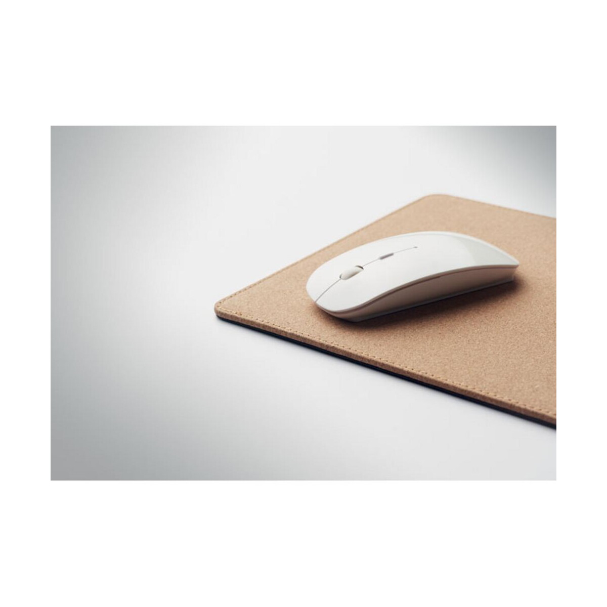 Podkładki pod mysz z logo – podkładka pod myszkę 15w wireless matty mo6476-13-detail Podkładka pod myszkę 15W WIRELESS MATTY mo6476-13-detail
