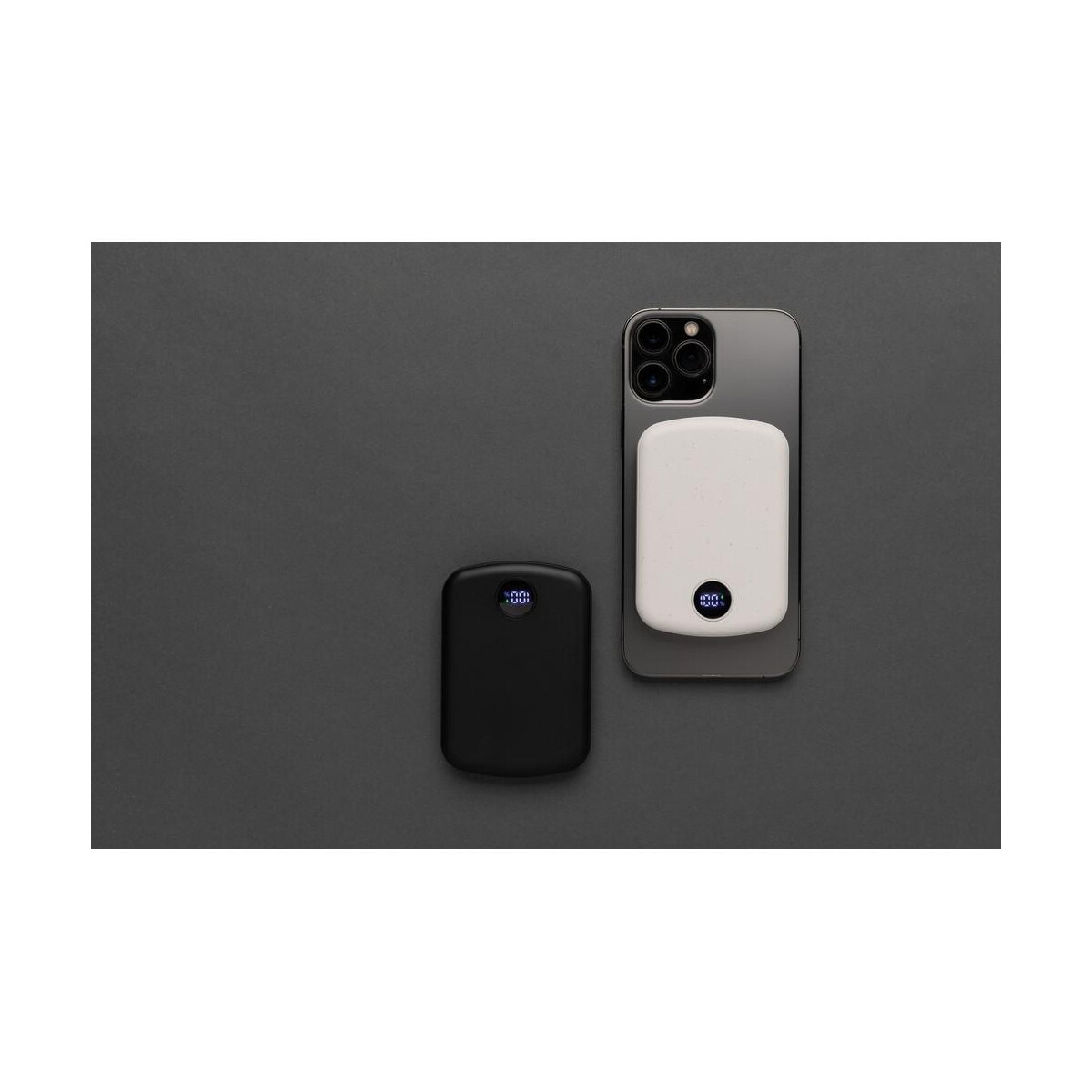 Powerbanki z logo – magnetyczny bezprzewodowy power bank 5000 mah magboost P322.413__M_400 Magnetyczny bezprzewodowy power bank 5000 mAh MagBoost P322.413__M_400