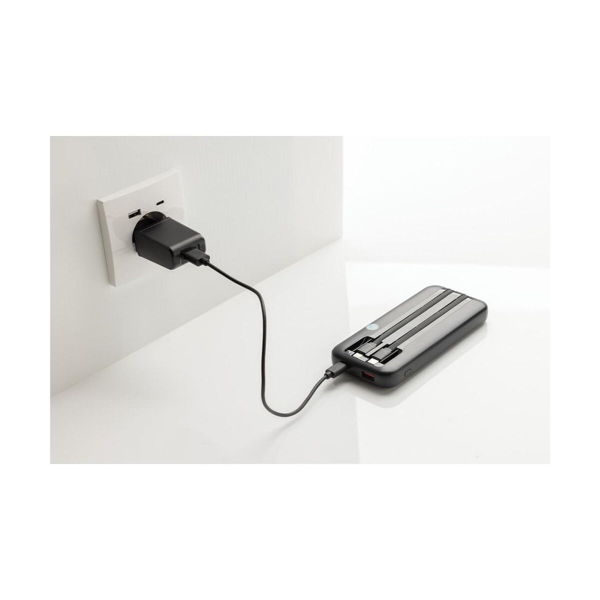 Powerbanki z logo – power bank 10000 mah ze zintegrowanymi kablami turbopack P322.5801__B_8 Power bank 10000 mAh ze zintegrowanymi kablami Turbopack P322.5801__B_8