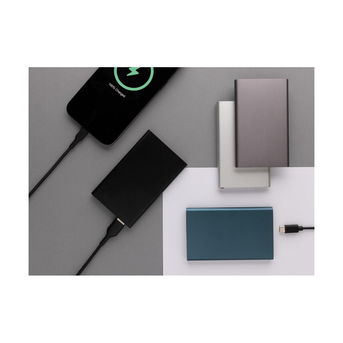 Powerbanki z logo – power bank 4000 mah z aluminium z recyklingu P322.421__M_400 Power bank 4000 mAh z aluminium z recyklingu P322.421__M_400