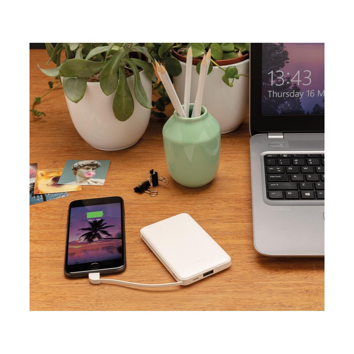 Powerbanki z logo – power bank 5000 mah, zintegrowany kabel 3 w 1 P322.083__M_400 Power bank 5000 mAh, zintegrowany kabel 3 w 1 P322.083__M_400