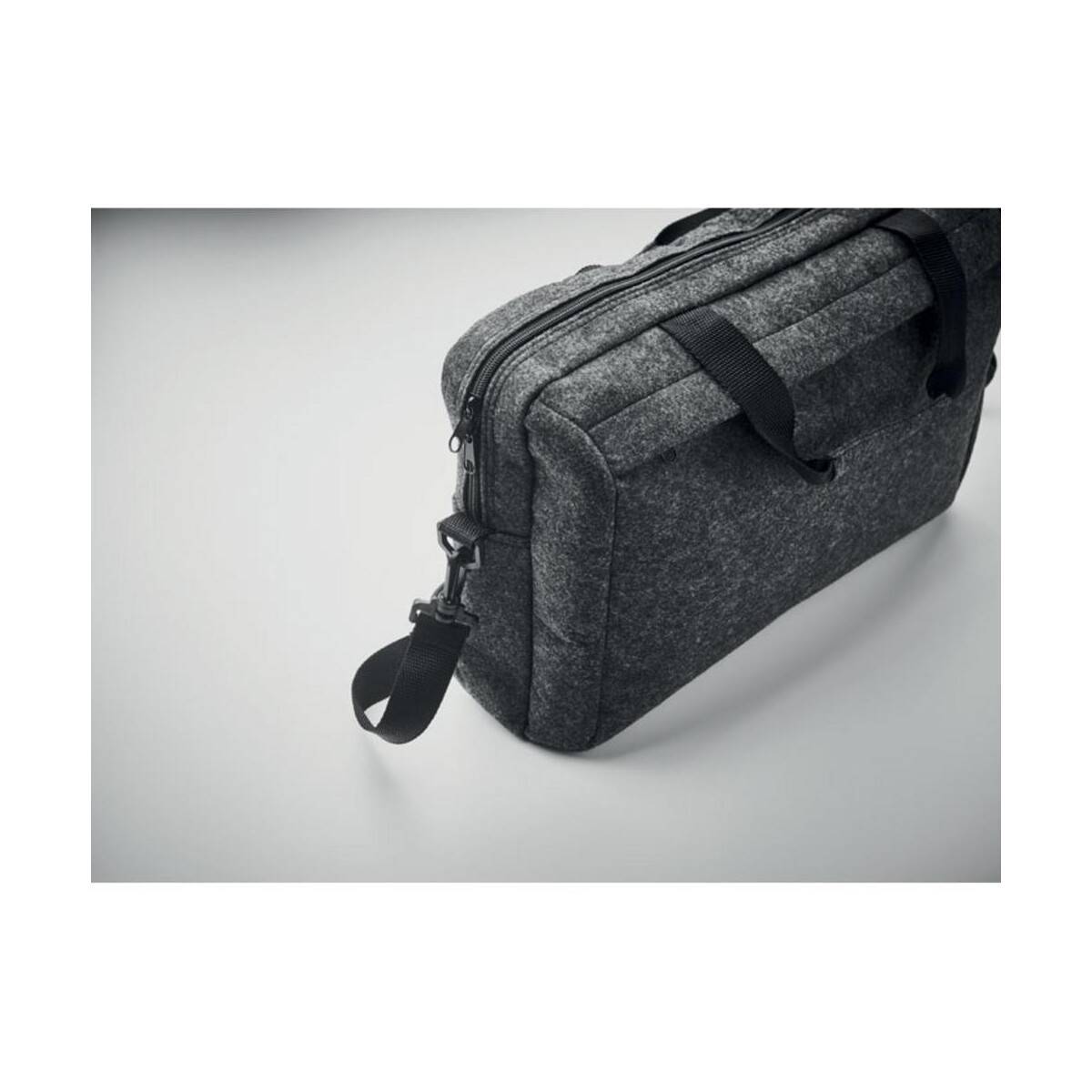 Torby na laptopa z logo – 15-cal torba na laptop z rpet plana mo2165-15-picture6 15-cal torba na laptop z RPET PLANA mo2165-15-picture6