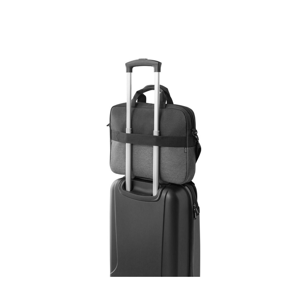 Torby na laptopa z logo – genoa. wyściełana torba na laptopa z recyklingowanego poliestru 600d o wysokiej gęstości 15” 92086_113-c GENOA. Wyściełana torba na laptopa z recyklingowanego poliestru 600D o wysokiej gęstości 15” 92086_113-c