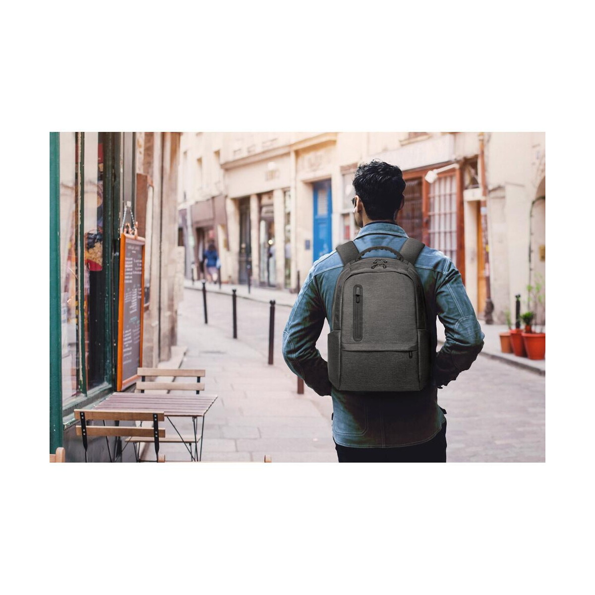Torby na laptopa z logo – re-boston. wodoodporny plecak na laptopa z nylonu z recyklingu 2tone z przegrodą z pochodzącego z recyklingu 210d 92195_amb RE-BOSTON. Wodoodporny plecak na laptopa z nylonu z recyklingu 2Tone z przegrodą z pochodzącego z recyklingu 210D 92195_amb